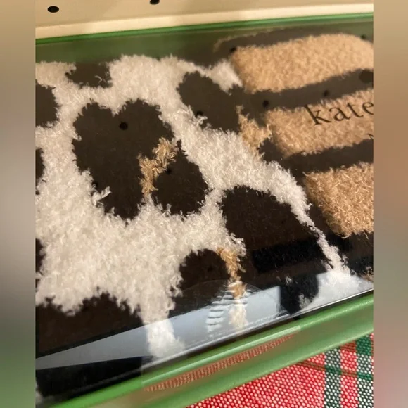 lNWT! ♠️ kate spade 3-pair gift set cozy low socks. Limited edition KS gift box! - Picture 4 of 15